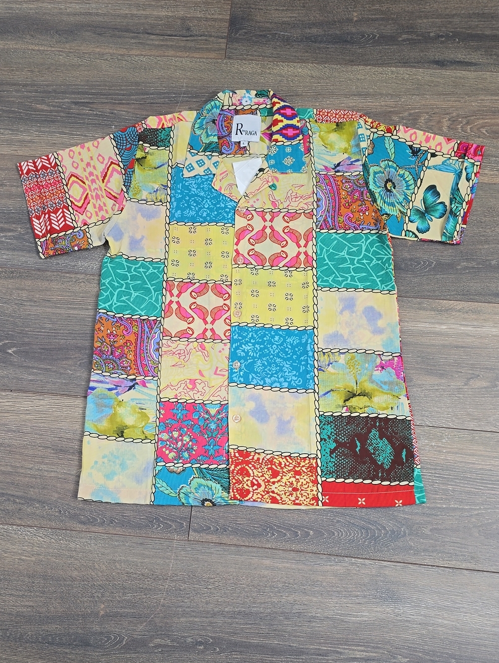 R by RAGA NEW Youth Boy Mutlicolor Mutli Patterned Button Down Casual NWOT Large